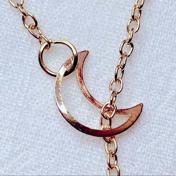 ❣️$25/3❣️ Crescent Moon and Star Gold Plated Necklace - Picture 4 of 14